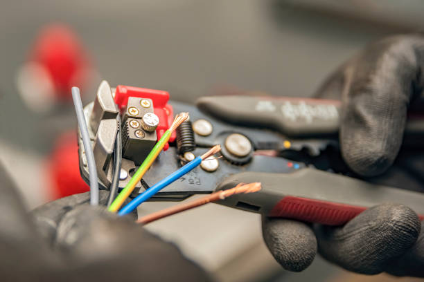 Best Affordable Emergency Electrician  in Green, OR